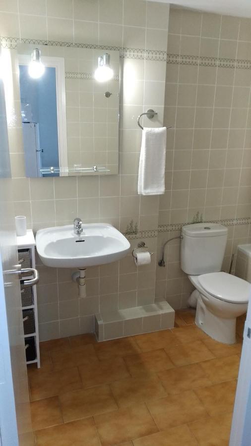 Apartamento renovado, luminoso, a 300m de la playa Empuriabrava Exterior foto