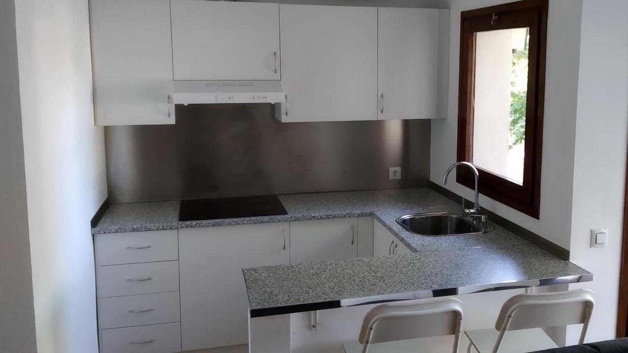 Apartamento renovado, luminoso, a 300m de la playa Empuriabrava Exterior foto