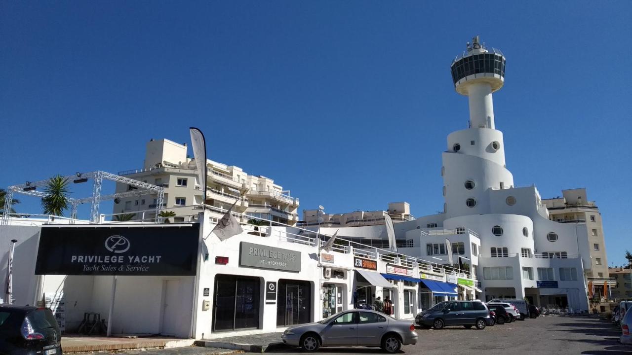 Apartamento renovado, luminoso, a 300m de la playa Empuriabrava Exterior foto